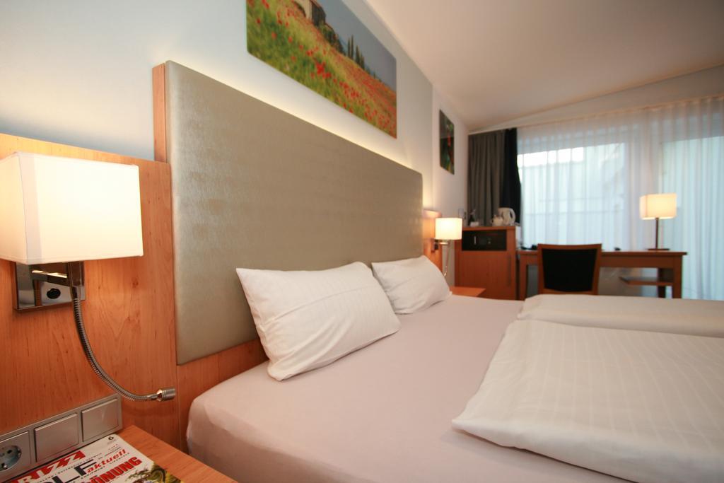 Hotel Ambiente Lich Extérieur photo