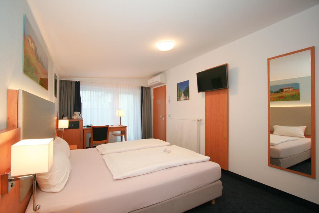 Hotel Ambiente Lich Extérieur photo
